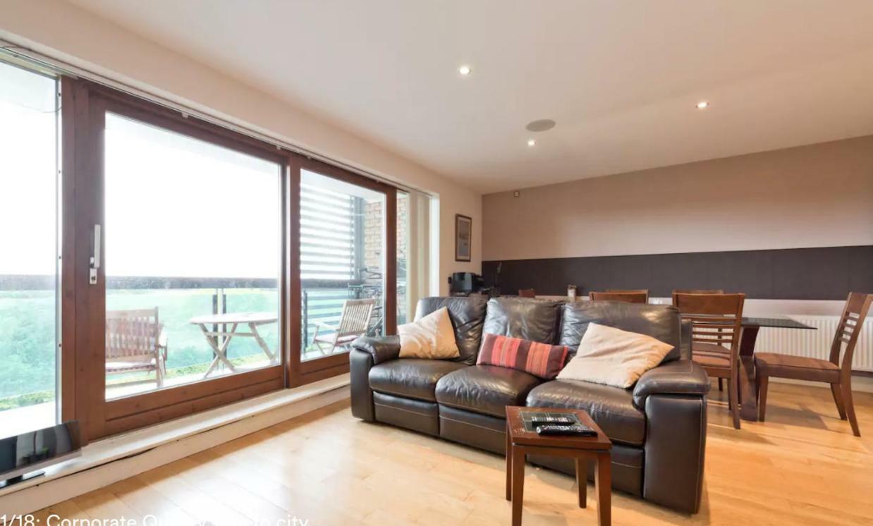 Dublin Corporate Apartment Lucan Esterno foto